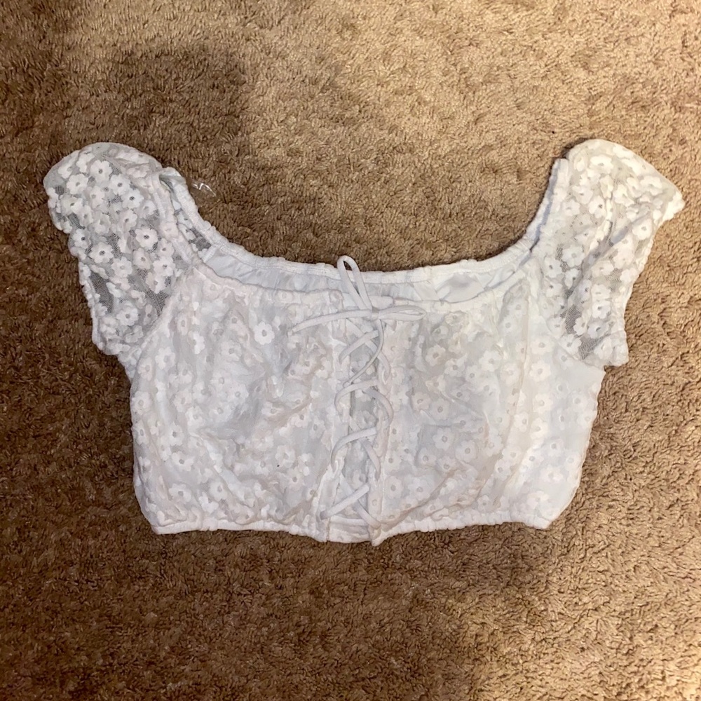 Aéropostale Cropped White Blouse